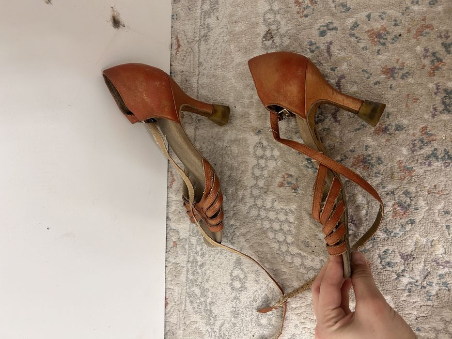 Туфли для бальных танцев