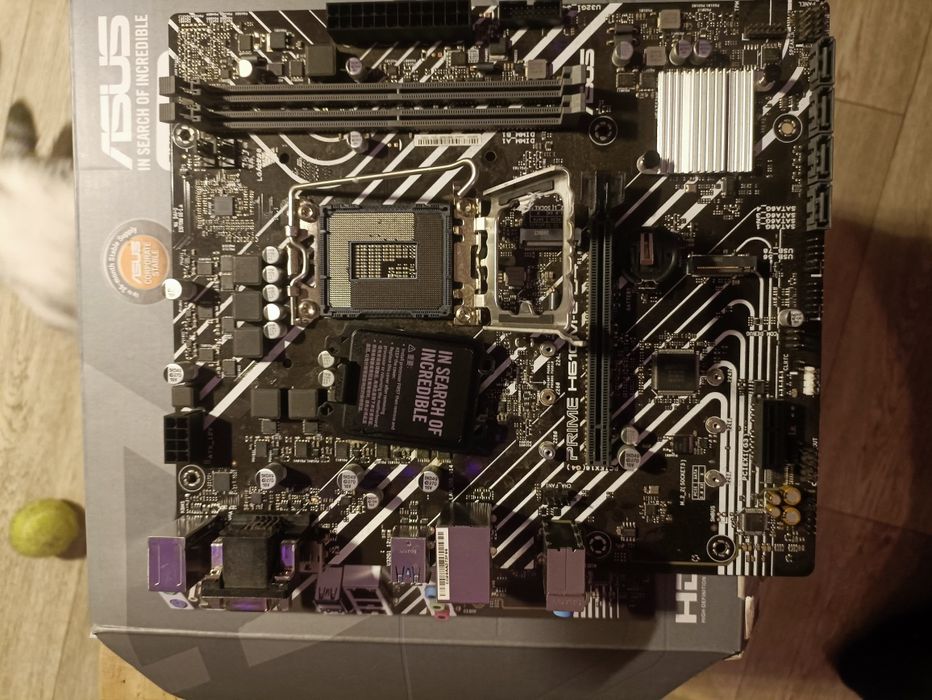 Lga 1700 asus h610m-e d4
