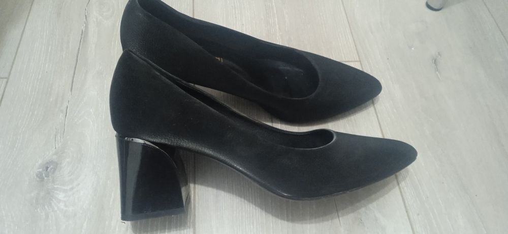 Женская обувь туфли и т.д.