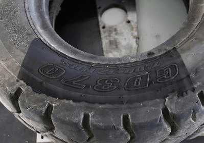 Aparat de Curățat / Sablat cu Laser Pulsatoriu (Lemn, Piatra, Cauciuc,