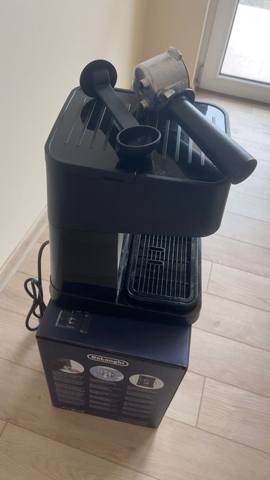 Продавам кафе машина в гаранция