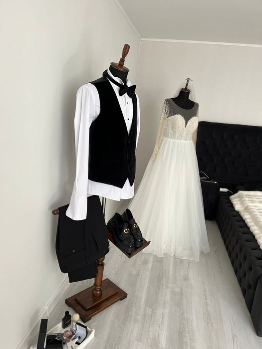 Vând rochie mireasă cu perle