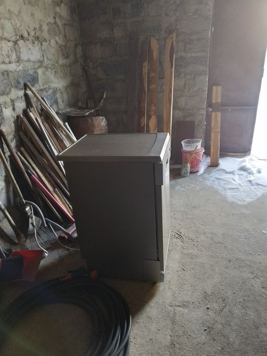 Посудомойка в хорошем состоянии