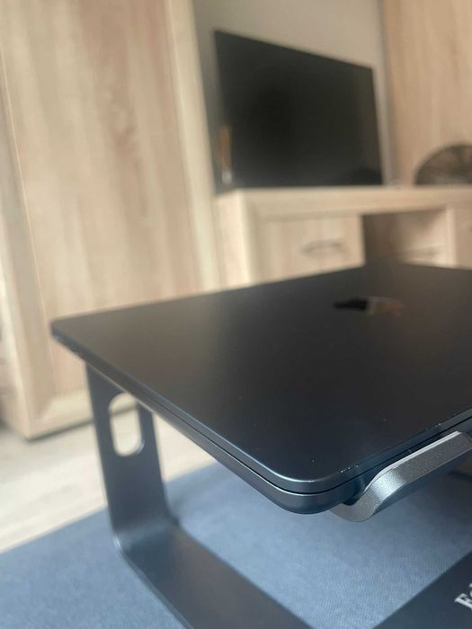 MacBook Air M2 13” | 16GB RAM | 512GB SSD | Midnight | Baterie 96%