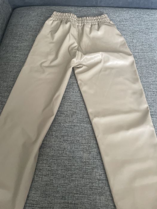 Продам джогеры коженные