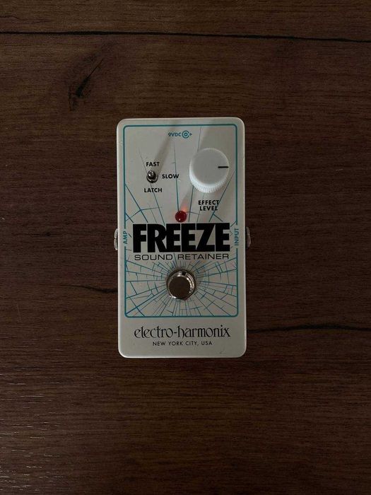 Electro Harmonix Freeze Sound Retainer Китарен Ефект Педал