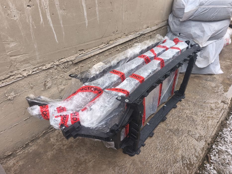 Телевизор экран рама радиатора Киа Сид Kia Ceed 64101CR200