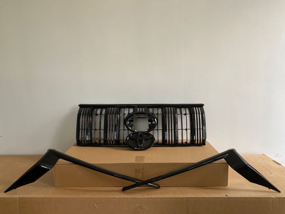 Решетка радиатора Prado 150 чёрная