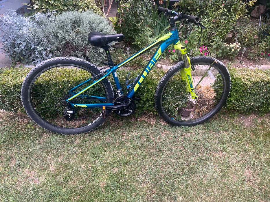 Планински бегач Cube Aim размер M