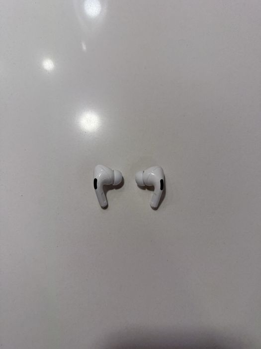 Apple Airpods Pro слушалки