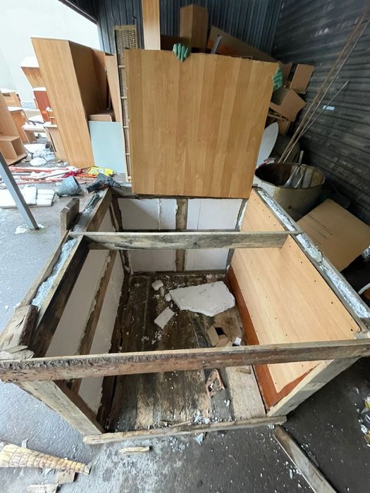 Продам будку для собак