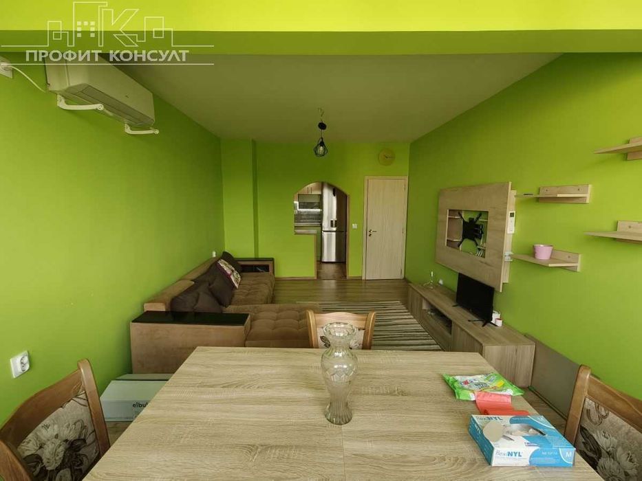 Двустаен, напълно обзаведен апартамент в кв. Зона Б