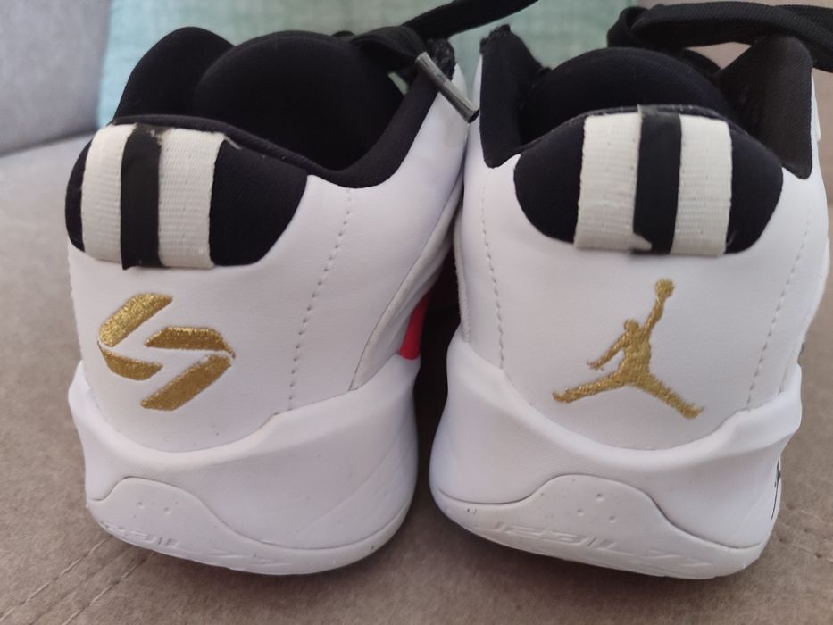 Маратонки Найк Лука 3