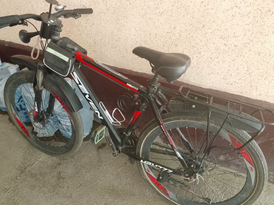 Veloseped sotiladi narxi 800 ming som
26 razmer holati yahshi 
+998