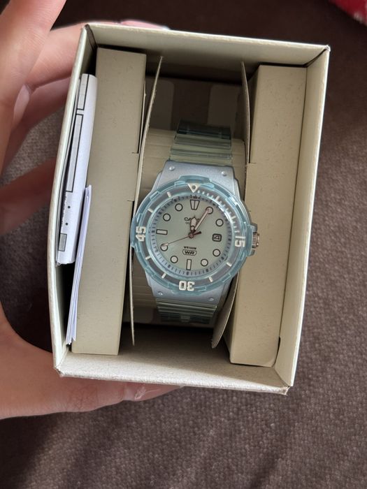 Женски часовник Casio LRW-200HS-2EV