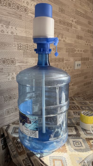 Продам 19 литровую бутылку