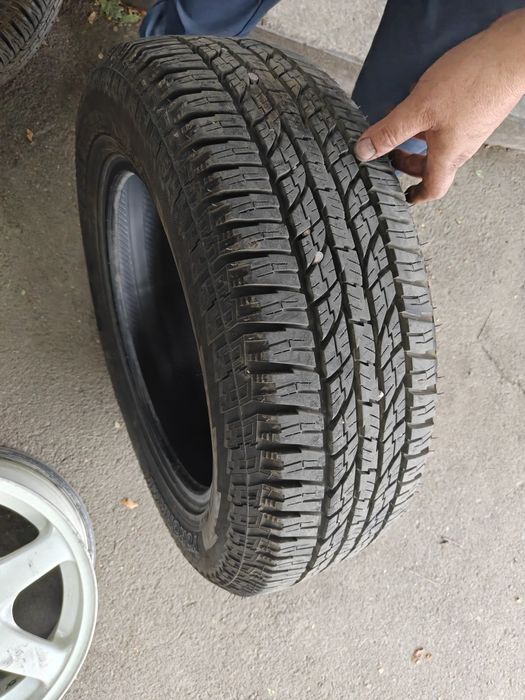 Yokohama 225/65r17
