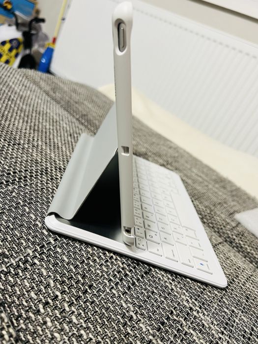 Ipad pro wifi 9,7 inch 128 gb   100% baterie+ Husa