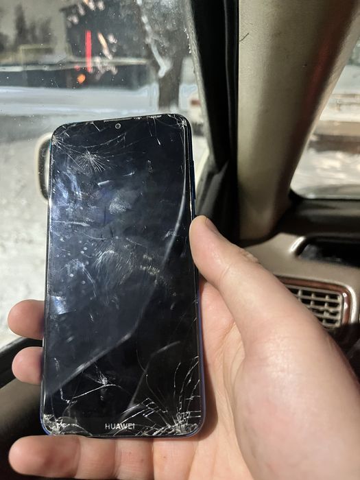 Телефон хуавей срочно продам