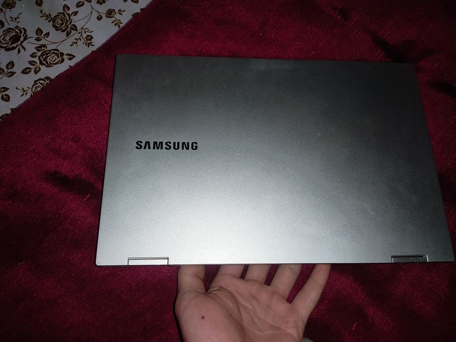 Samsung Galaxy Book