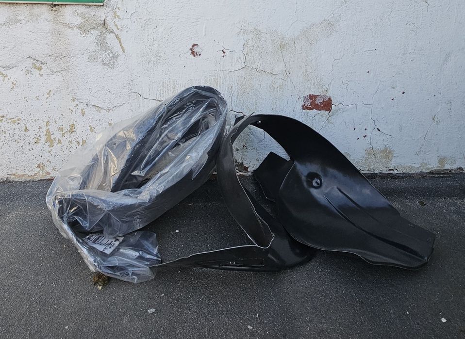 Чисто нови предни подкалници  Citroen c2