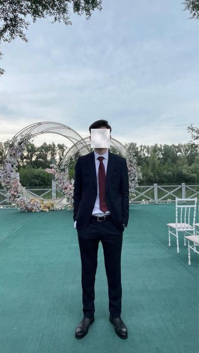 Продам мужской костюм