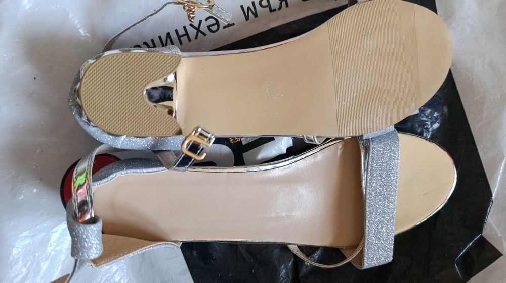 Номер 41 сандали