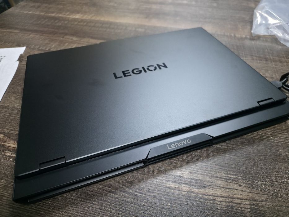 Lenovo Legion 5pro- Rtx5070