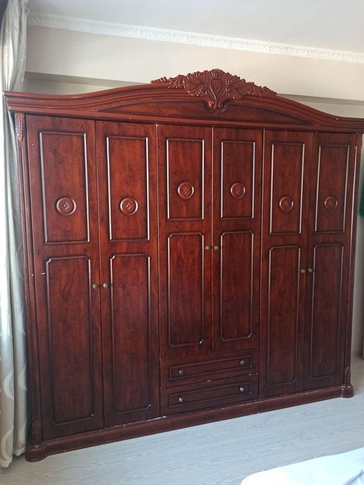 Спальный гарнитур