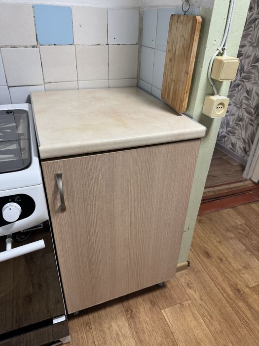 Отдам даром кухонные шкафы