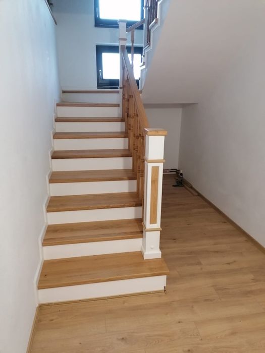 Scari din lemn masiv stejar / placare scari stejar / balustrada lemn