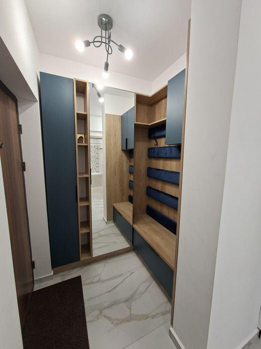 Inchiriez ap 2 camere si parcare