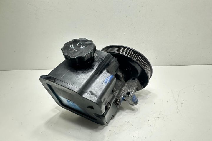 Pompa servodirectie 2.2 cdi 0034667101 Mercedes-Benz Sprinter a 2-a g