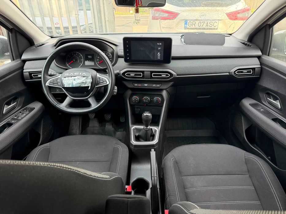 DACIA Logan 2023 — imagine 3