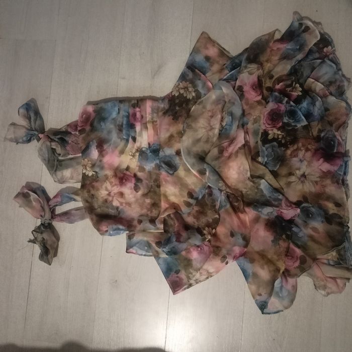 Уникална рокля s размер.