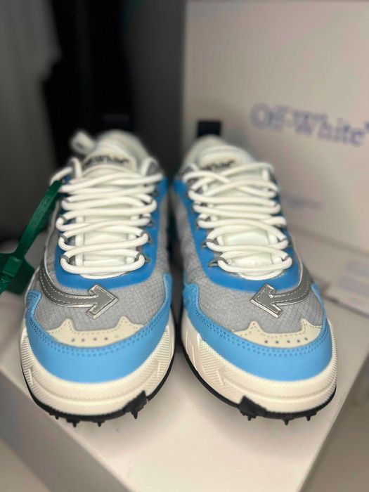 Adidasi Off White albi