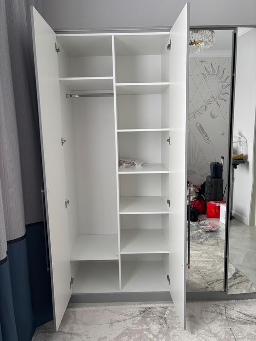 Продам спальный гарнитур