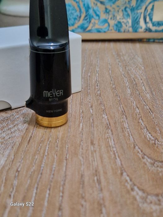 Vind mustiuc saxofon Meyer nr6 cu doză.