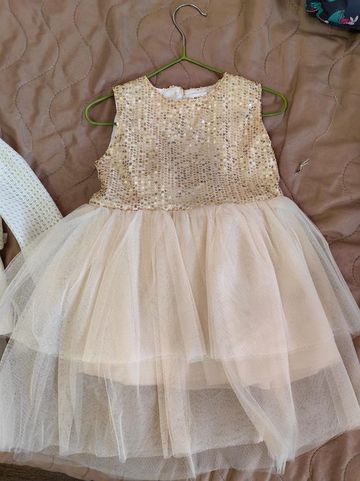 Продам детские вещи