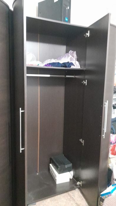 Шкаф в хорошем состояние