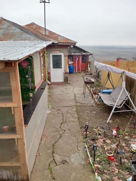 vand casa batraneasca