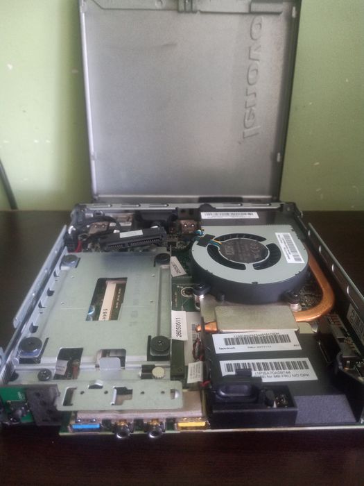 Lenovo ThinkCentre M93p Tiny