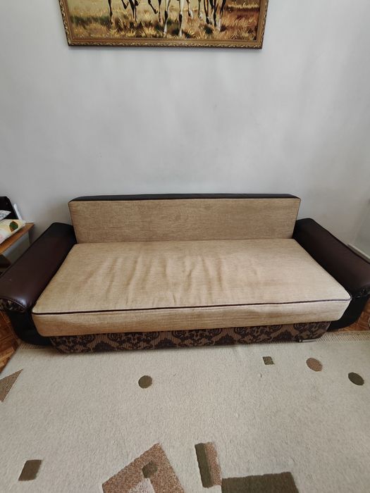 Диван в хорошем состоянии