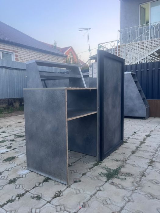 Продам мебель для магазина
