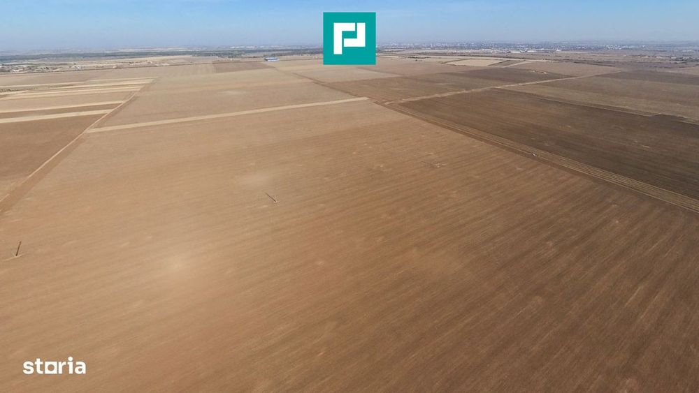 Teren agricol cu suprafața de 29.900 mp