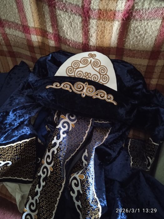 Продам национальные костюмы