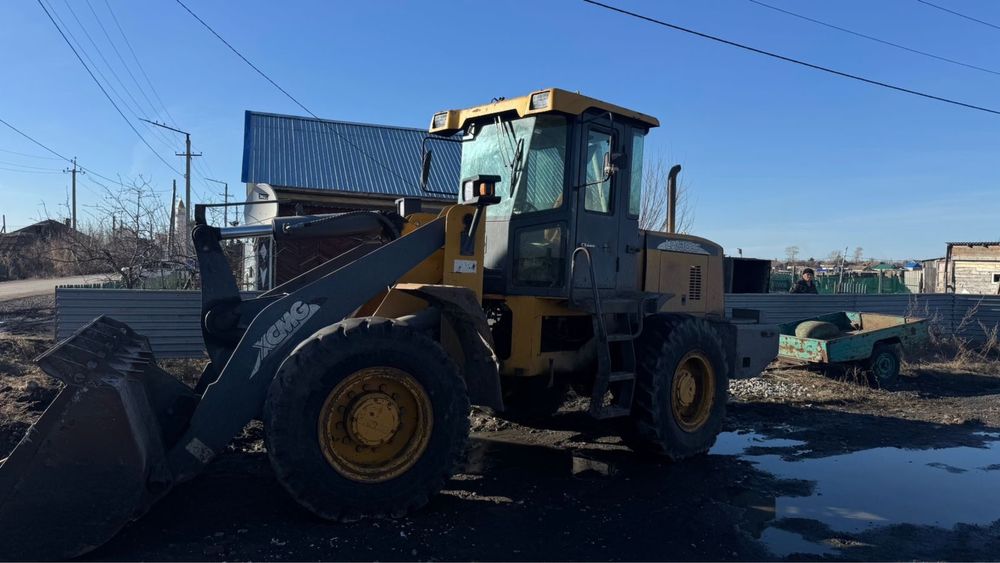 Погрузчик 2х кубовый