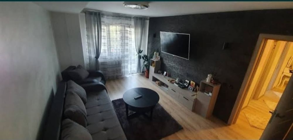 Apartament cu  2 camere  , dressing si boxa