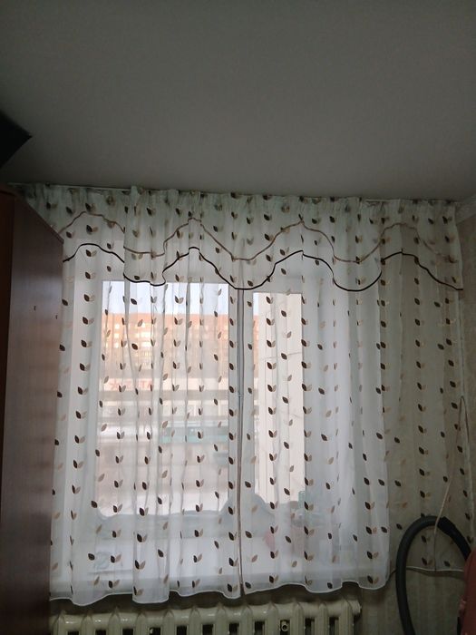 Тюль  с вышевками