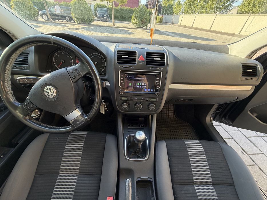 Volkswagen Golf V
